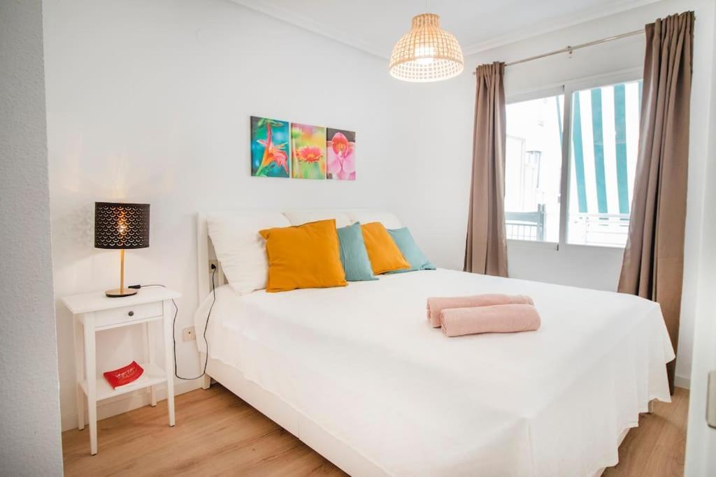 Feines Appartement Mit Hafenblick Santa Pola Exterior foto